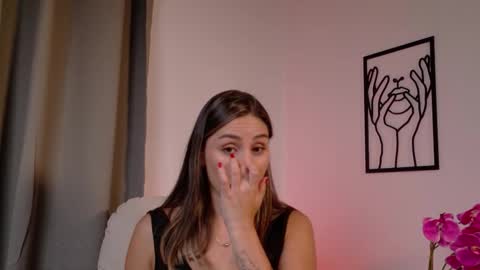 Snapshot of victorianova chatting on 02-14-26, 05:10 VictoriaNova online show from 02-14-26, 05:10