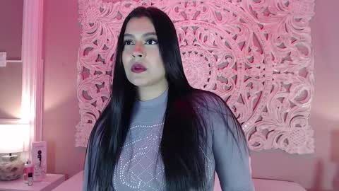 Snapshot of victoriapowell chatting on 09-16-25, 11:55 Victoria online show from 09-16-25, 11:55