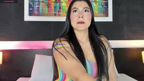 Snapshot of victoriapowell chatting on 09-22-25, 11:45 Victoria online show from 09-22-25, 11:45