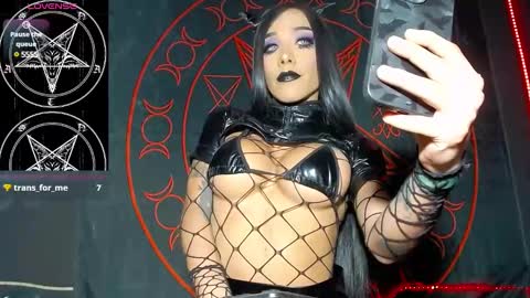 Victoria Vampire online show from 03-09-25, 07:45