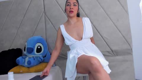 Snapshot of victoriawills_ chatting on 09-19-25, 07:58 ADRIANA online show from 09-19-25, 07:58