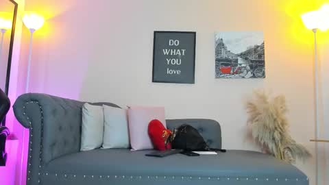 Snapshot of victoriazans chatting on 03-06-26, 04:09 Victoriazans online show from 03-06-26, 04:09