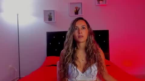 victoriia_rose_ online show from 12-21-25, 03:24