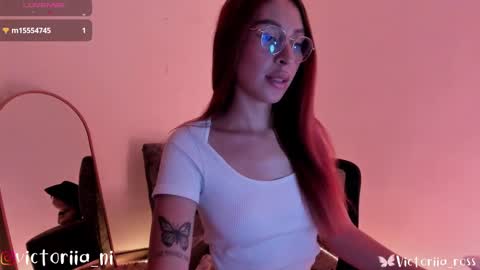 Snapshot of victoriia_ross chatting on 01-03-25, 07:39 Annie vic online show from 01-03-25, 07:39