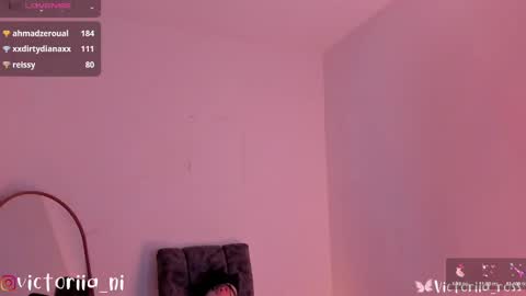 Snapshot of victoriia_ross chatting on 03-05-25, 10:43 Annie vic online show from 03-05-25, 10:43