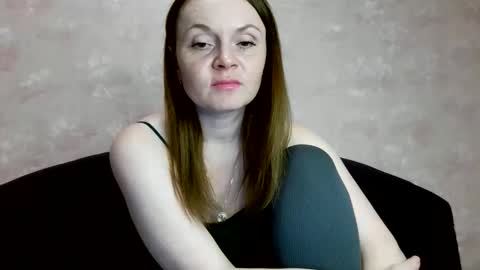 Snapshot of victoriia_secret chatting on 03-20-26, 10:42 Victoria online show from 03-20-26, 10:42