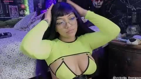 victoriia_thompson online show from 07-12-26, 08:22