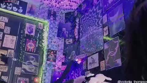 victoriia_thompson online show from 07-18-26, 08:01