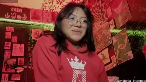victoriia_thompson online show from 08-03-26, 09:04
