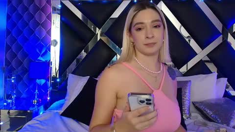 victtoria lee online show from 05-15-26, 11:12