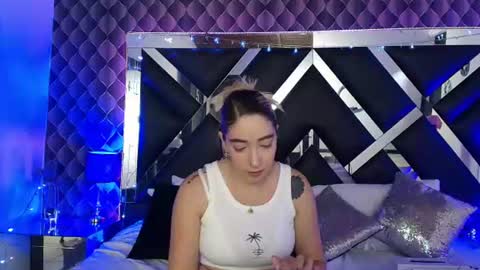Snapshot of victtoria_lee chatting on 06-22-26, 07:22 victtoria lee online show from 06-22-26, 07:22