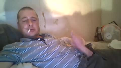 Snapshot of vids1977 chatting on 12-07-24, 08:11 vids1977 online show from 12-07-24, 08:11