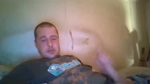 Snapshot of vids1977 chatting on 12-12-24, 10:56 vids1977 online show from 12-12-24, 10:56