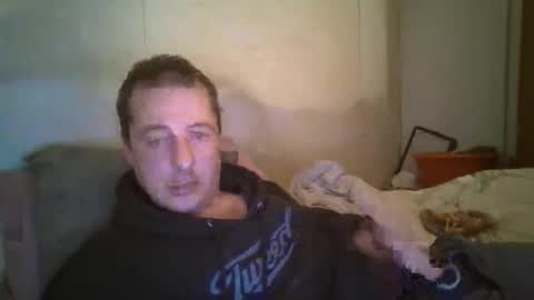 Snapshot of vids1977 chatting on 01-22-25, 12:38 vids1977 online show from 01-22-25, 12:38