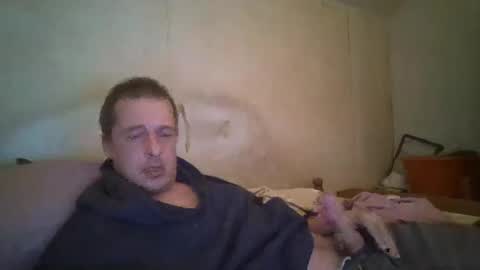 Snapshot of vids1977 chatting on 01-24-25, 05:53 vids1977 online show from 01-24-25, 05:53