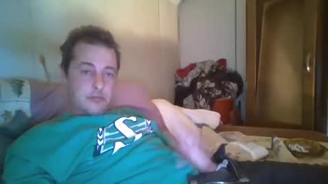 Snapshot of vids1977 chatting on 02-19-25, 01:29 vids1977 online show from 02-19-25, 01:29