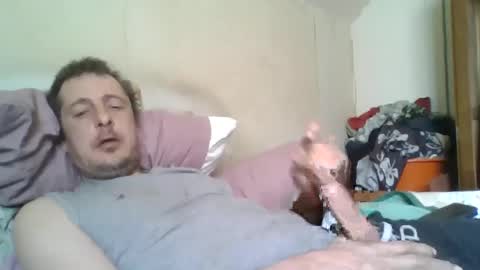 Snapshot of vids1977 chatting on 03-05-25, 06:12 vids1977 online show from 03-05-25, 06:12