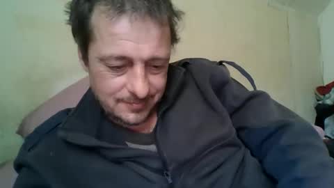 Snapshot of vids1977 chatting on 03-09-25, 07:15 vids1977 online show from 03-09-25, 07:15