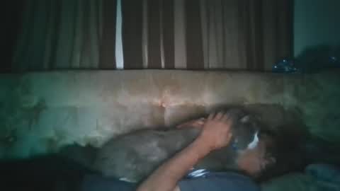 Snapshot of vids1977 chatting on 09-12-25, 02:11 vids1977 online show from 09-12-25, 02:11