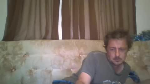 Snapshot of vids1977 chatting on 09-20-25, 03:18 vids1977 online show from 09-20-25, 03:18