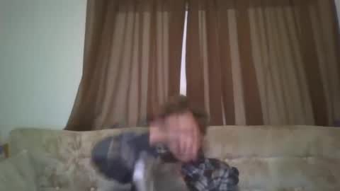 Snapshot of vids1977 chatting on 10-10-25, 04:22 vids1977 online show from 10-10-25, 04:22