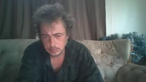 Snapshot of vids1977 chatting on 10-16-25, 02:51 vids1977 online show from 10-16-25, 02:51
