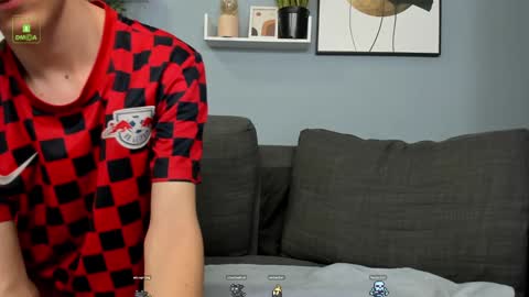 Viego Pattel online show from 12-15-24, 09:31