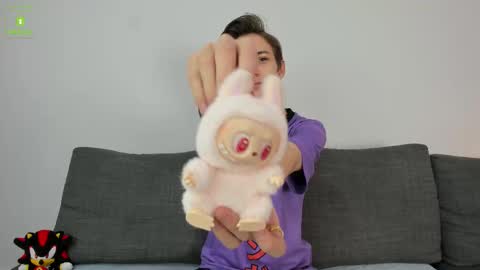 Viego Pattel online show from 10-27-25, 06:17