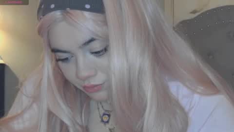 Snapshot of viennavisabelle chatting on 01-12-26, 06:07 viennavisabelle online show from 01-12-26, 06:07