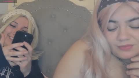 Snapshot of viennavisabelle chatting on 01-16-26, 04:16 viennavisabelle online show from 01-16-26, 04:16