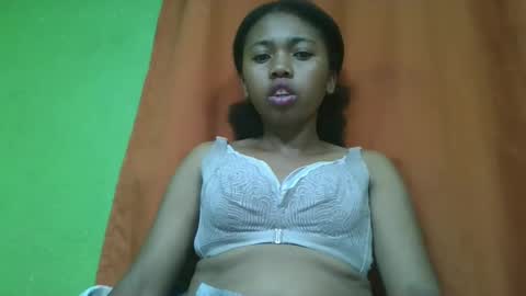 vierge28430 online show from 04-21-26, 02:37