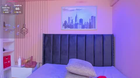 Snapshot of viiolett_lee chatting on 01-12-25, 02:24 Viiolett online show from 01-12-25, 02:24