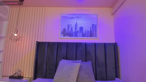 Viiolett online show from 10-22-25, 09:47