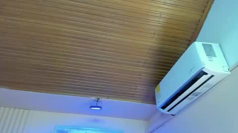 Viiolett online show from 11-05-25, 07:36