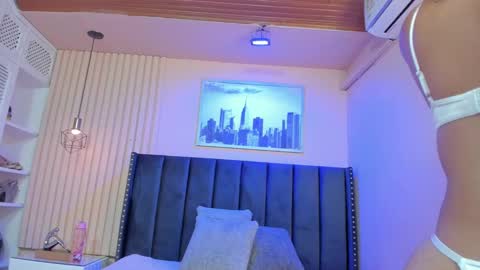 Viiolett online show from 11-09-25, 09:57