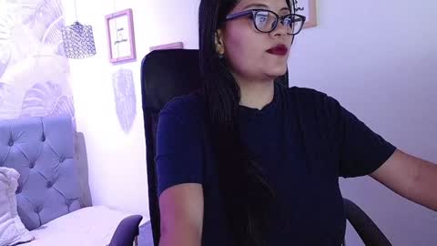 Snapshot of viiolleta chatting on 01-08-25, 12:37 viioleta online show from 01-08-25, 12:37
