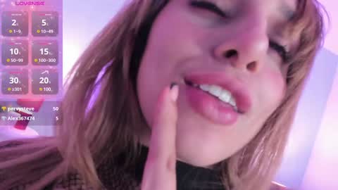 Snapshot of viiooleet chatting on 12-28-24, 07:01 Violet online show from 12-28-24, 07:01