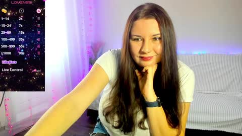 Snapshot of vik_and_love chatting on 12-20-24, 05:04 Vika online show from 12-20-24, 05:04