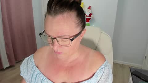 Ukrainian-woman online show from 12-04-24, 12:14