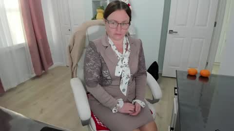 Ukrainian-woman online show from 12-27-24, 01:50