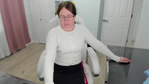 Ukrainian-woman online show from 02-20-25, 04:57