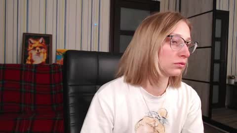 Vika online show from 04-26-26, 07:33