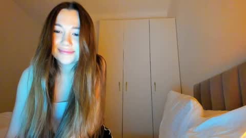 Vika   online show from 05-27-26, 09:45
