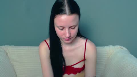 Snapshot of viki_kelt chatting on 12-17-24, 02:33 Viki Kelt online show from 12-17-24, 02:33