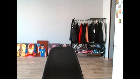 Snapshot of viki_kelt chatting on 09-09-25, 01:49 Viki Kelt online show from 09-09-25, 01:49