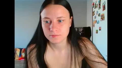 Snapshot of viki_kelt chatting on 09-30-25, 01:43 Viki Kelt online show from 09-30-25, 01:43