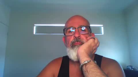 Snapshot of viking666aaa chatting on 02-01-26, 04:00 Viking666 here to play not to pay ladies online show from 02-01-26, 04:00