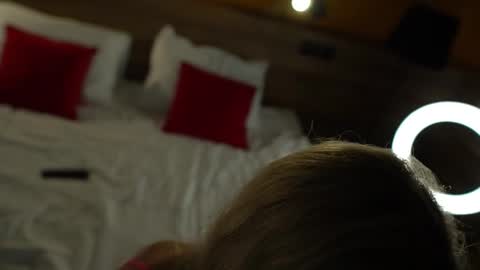 VIKKI online show from 09-21-25, 09:22