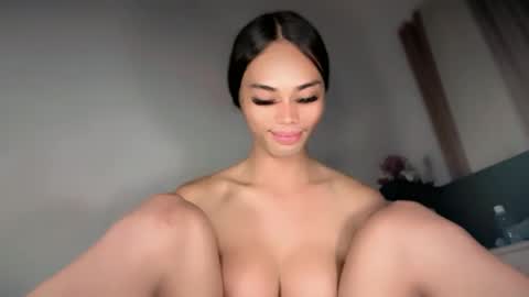 vikkylustfull online show from 06-18-26, 05:51