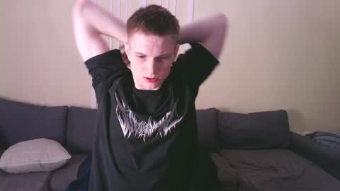 Snapshot of viksons chatting on 12-14-24, 02:21 Max online show from 12-14-24, 02:21